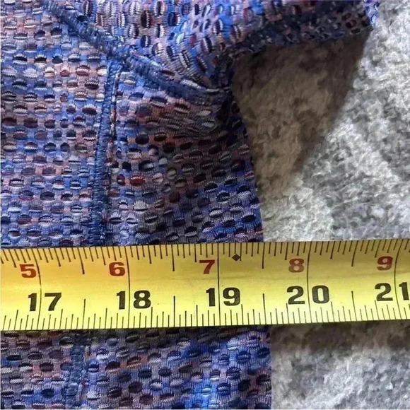 Athleta Womens Multicolor Ultimate Train Mesh Tee Size Small Top - Picture 9 of 10